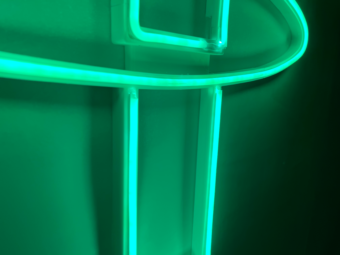 Tether - LED Neon Crypto Sign