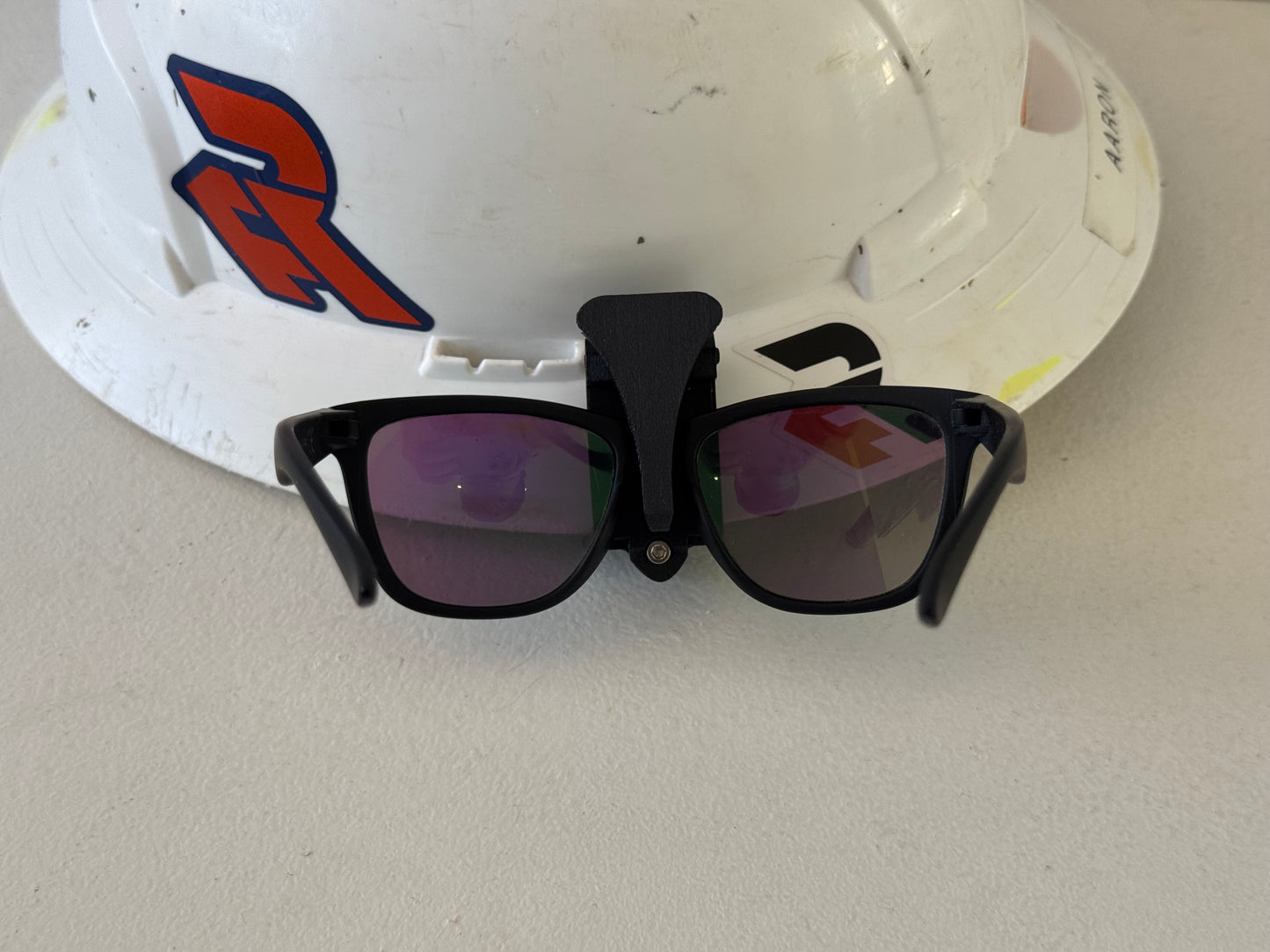 Safety and Sun Glasses Hardhat Clip